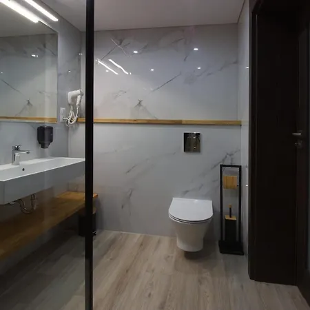 Aparton Hotel *
